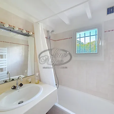 Maison Mitoyenne 4 Personnes Avec Piscine Privee Et Grand Jardin Au Canadel Le Rayol-Canadel-sur-Mer
