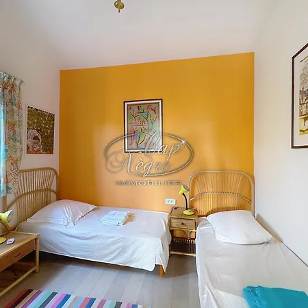 Maison Mitoyenne 4 Personnes Avec Piscine Privee Et Grand Jardin Au Canadel